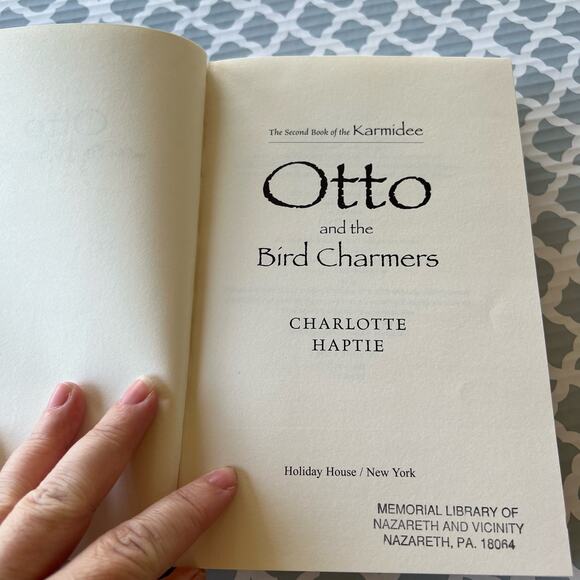 Otto and the Bird Charmers by Charlotte Haptie Hardcover Book Pre-Loved - Picture 4 of 6